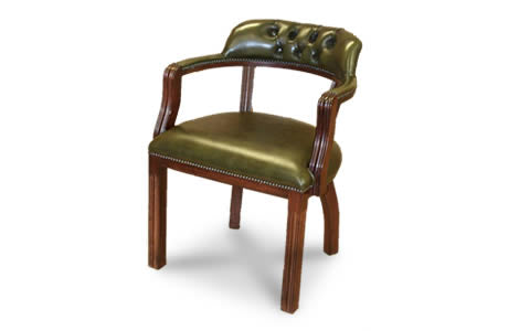 The Court Chair Stand