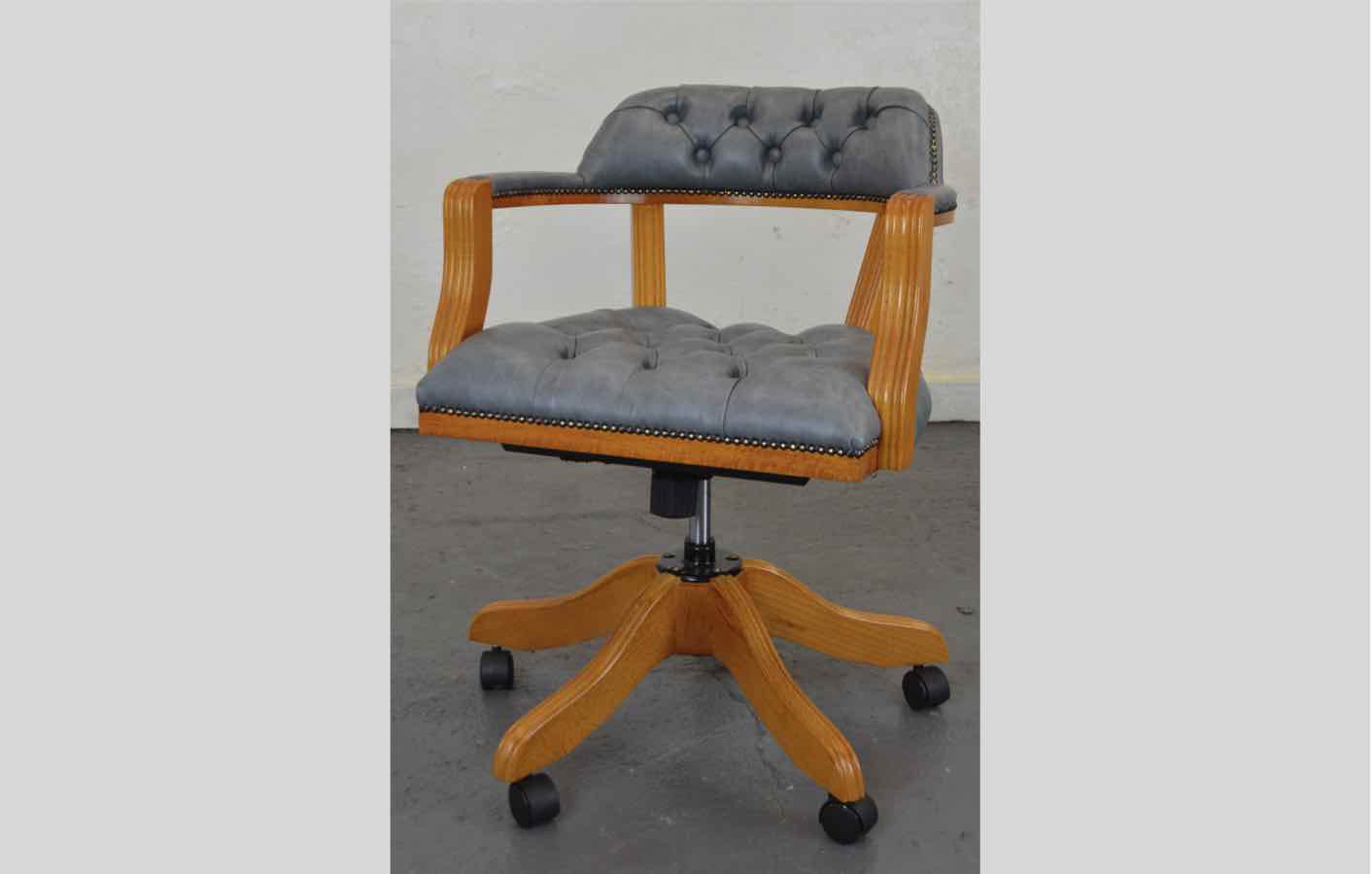 Court Swivel Chair - Yew & Grey